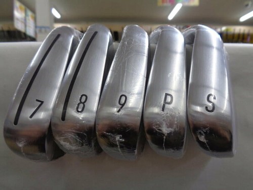Taylormade set ferri - qi,