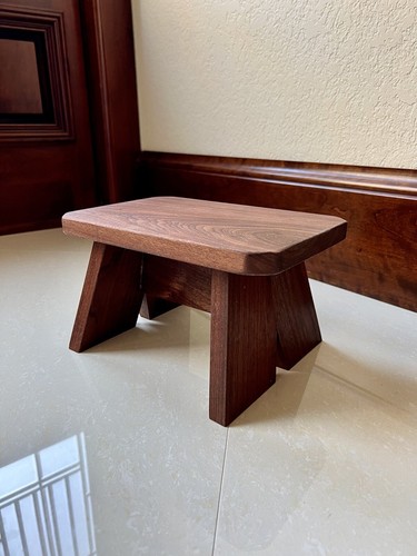 Sgabello legno noce - in, di