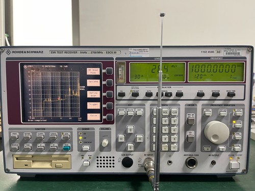 Rohde schwarz escs30 - &,
