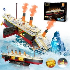 Titanic con Iceberg Set di