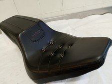 Sella Harley Davidson TWO-UP BEVEL HDMC softail dal 2018 P-n 52000388