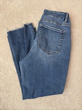 Veret Raw Hem Womens  Cropped