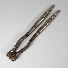 ANTICO SCHIACCIANOCI SCHIACCIA NOCI IN METALLO ART DECO  NUTCRACKER VINTAGE V489