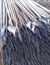 paletto in ferro battuto con lancia per recinzioni esterne in tondo 12 EU.05.236