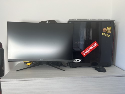 Computer gaming - computer,