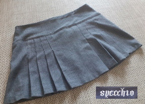 Specchio particolare gonna - specchio,