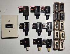 LOTTO DI 11 PRESE DI CORRENTE MAGIC + 8 SPINE BITICINO + 1 MIFIDO  1971