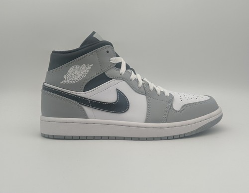 Air jordan mid - air, smoke