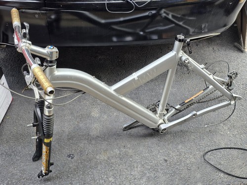 Project bmw q3s mountain bike - project,