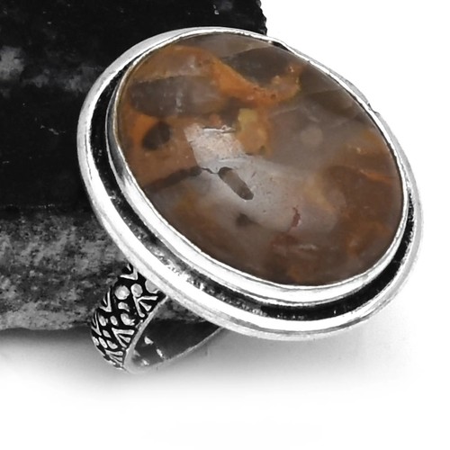 Anello etnico fatto - a, mano