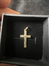 Piccola croce vintage 1975 in