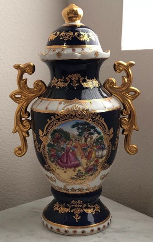 Vaso con coperchio - , in