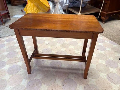 Tavolino vintage estremità