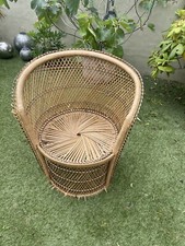 Lotto 2 sedie in vimini pavone