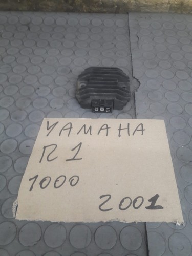 Regolatore tensione yamaha - tensione,