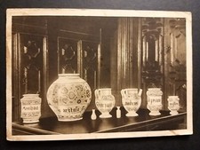 Campo Santa Fosca (Venezia). Farmacia Ponci - Vecchi vasi del 1600.