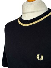 T-shirt Fred Perry ristampe