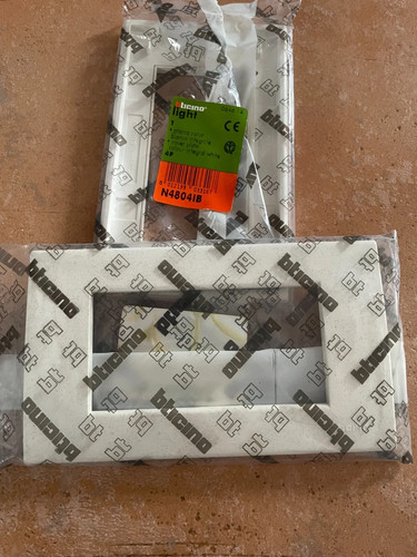 Bticino art n4804ib placca 4 - placca,