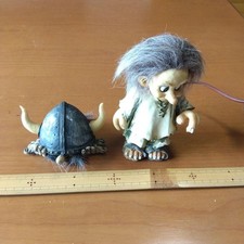 Due bambole troll - souvenir scandinavo