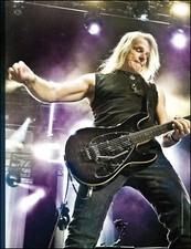 Steve Morse sul palco con firma Ernie Ball Music Man chitarra pin-up foto 3B