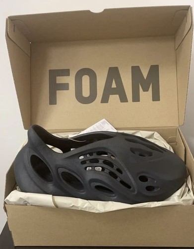 Yeezy foam runner nere - ✅,