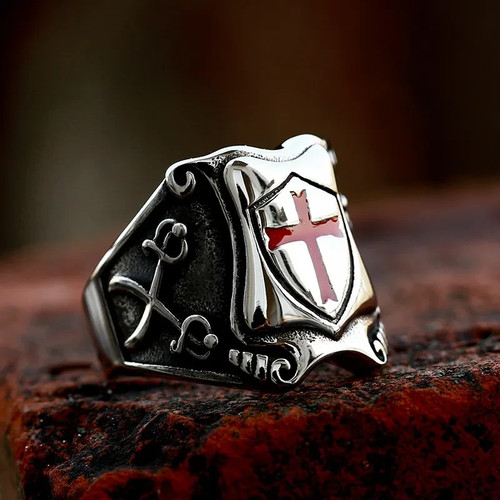 Anello epossidico con croce