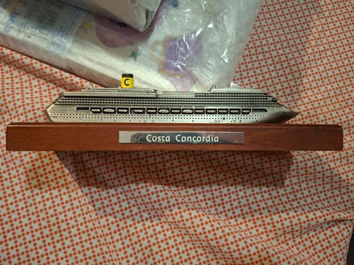 Modellino nave costa concordia - modellino,