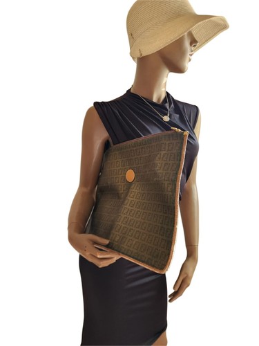 Fendi pochette borsa - pochette, in