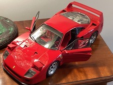 Modellino auto pressofuso GRANDE BELLISSIMO Fujimi 1:12 Ferrari F40 (kit preverniciato)
