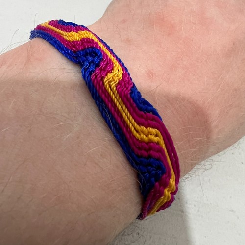 Bracciale cotone fatto a - bracciale,