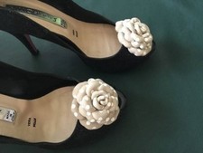 Set 2 pz., Clip rose per scarpe in pelle beige a pois. Handmade.