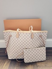 $2240 Nuovissimo Louis Vuitton