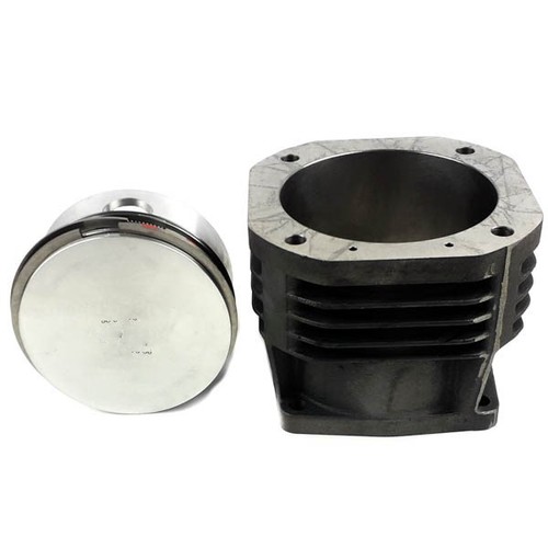 Gruppo compressore con pistone