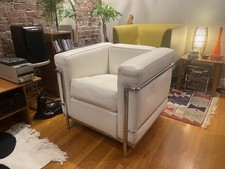 Le Corbusier LC2 Chair for