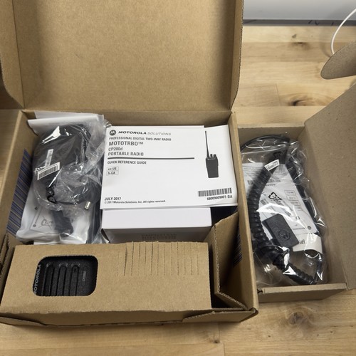 Motorola cp200d uhf radio - cp200d,