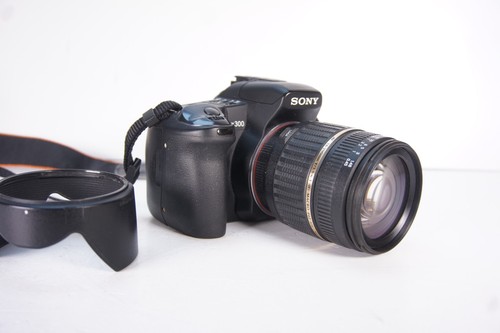 Sony 300 con obiettivo - a,