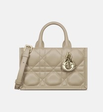 NWT CHRISTIAN DIOR