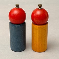 Coppia legno vintage BISETTI rosso blu giallo mulini sale/pepe MCM metà secolo aarikka