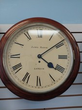 Antico orologio scuola parete