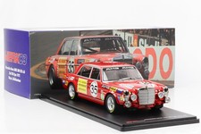 1:18 Mercedes-Benz AMG 300 SEL