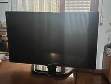 televisore 32 pollici marca LG mod. 32LN540B di colore nero con base di appoggio