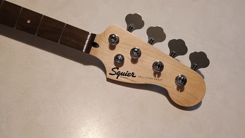 Nos never playd - playd, fender