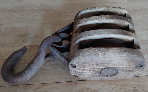 Pulley antique triple wheel - pulley-antique,