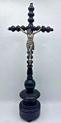 Grande antico crocifisso