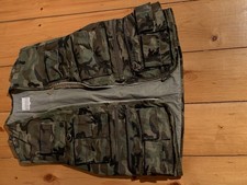 Gilet mimetico multitasche