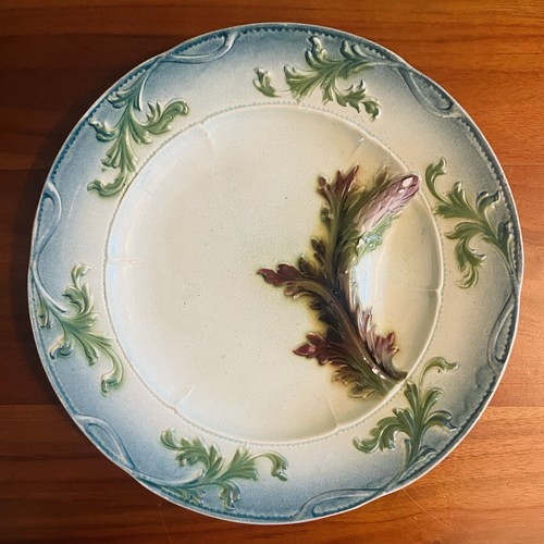 Antico piatto asparagi