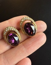 Orecchini Christian Dior viola cristallo tono oro post traforati 