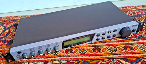 Virtuoso 2000 128 voice - e-mu,