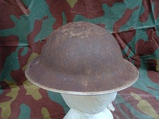 Elmetto inglese british helmet  riutilizzo rurale   relic  ww2 linea gotica