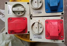 2 Gewiss 380 3 V Trifase Presa Tripolare Industriale Interruttore Magnetotermico